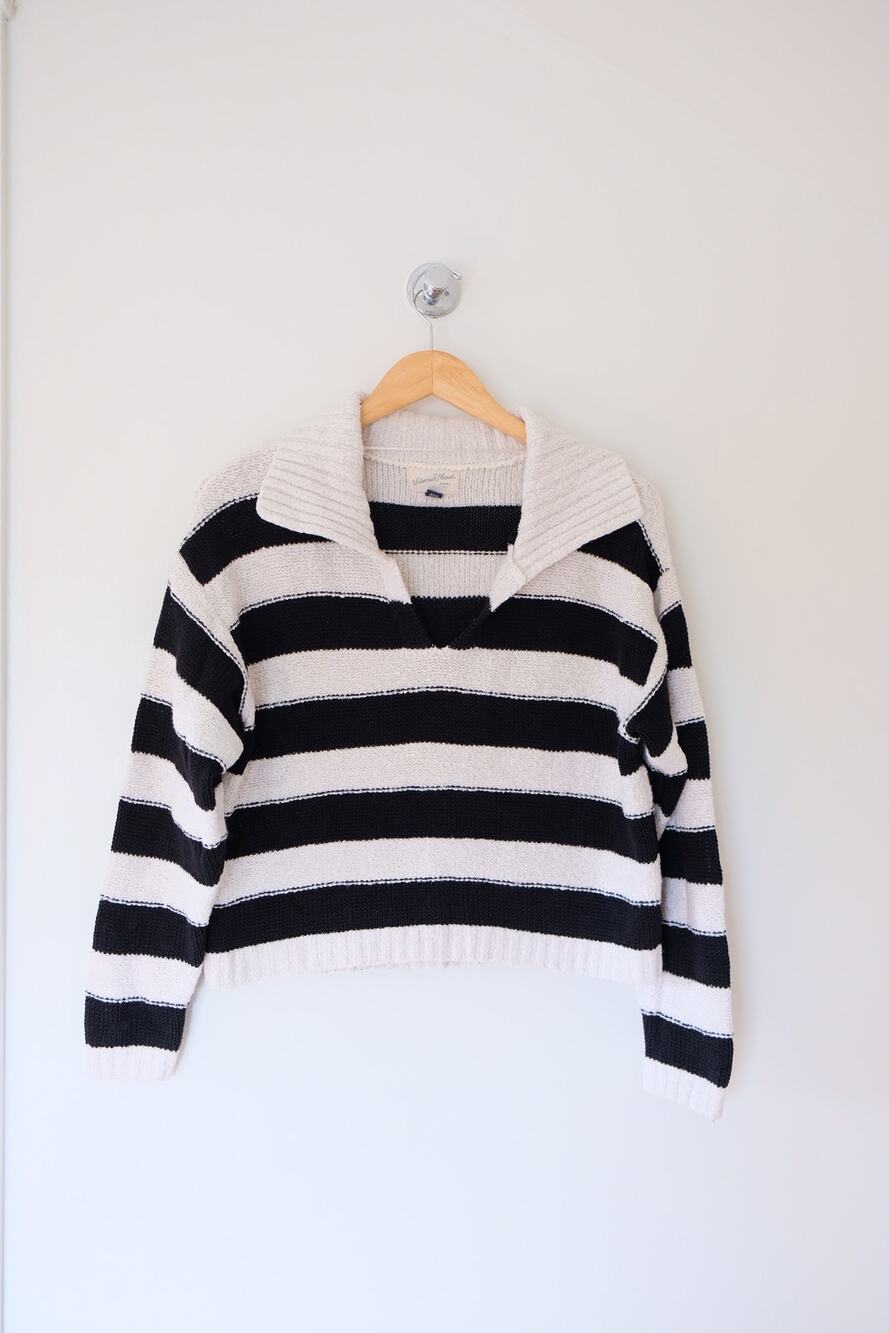 Universal Thread Striped Collared Sweater Women's M Preppy Rugby Knit